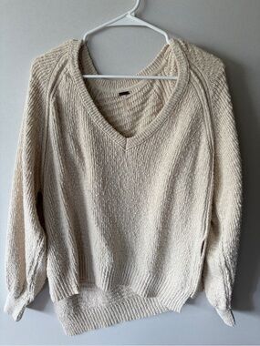 Free People Cream V-Neck Textured Knit Sweater